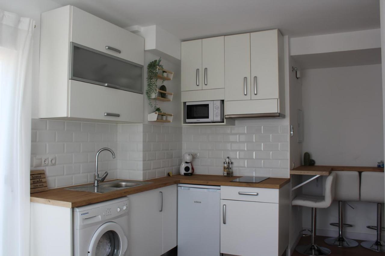 Beautiful Brand New 2 Bedroom Flat With Terrace Málaga Eksteriør billede